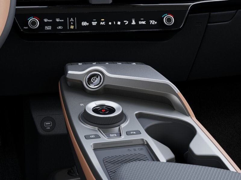 Vehicle image 23 of 27