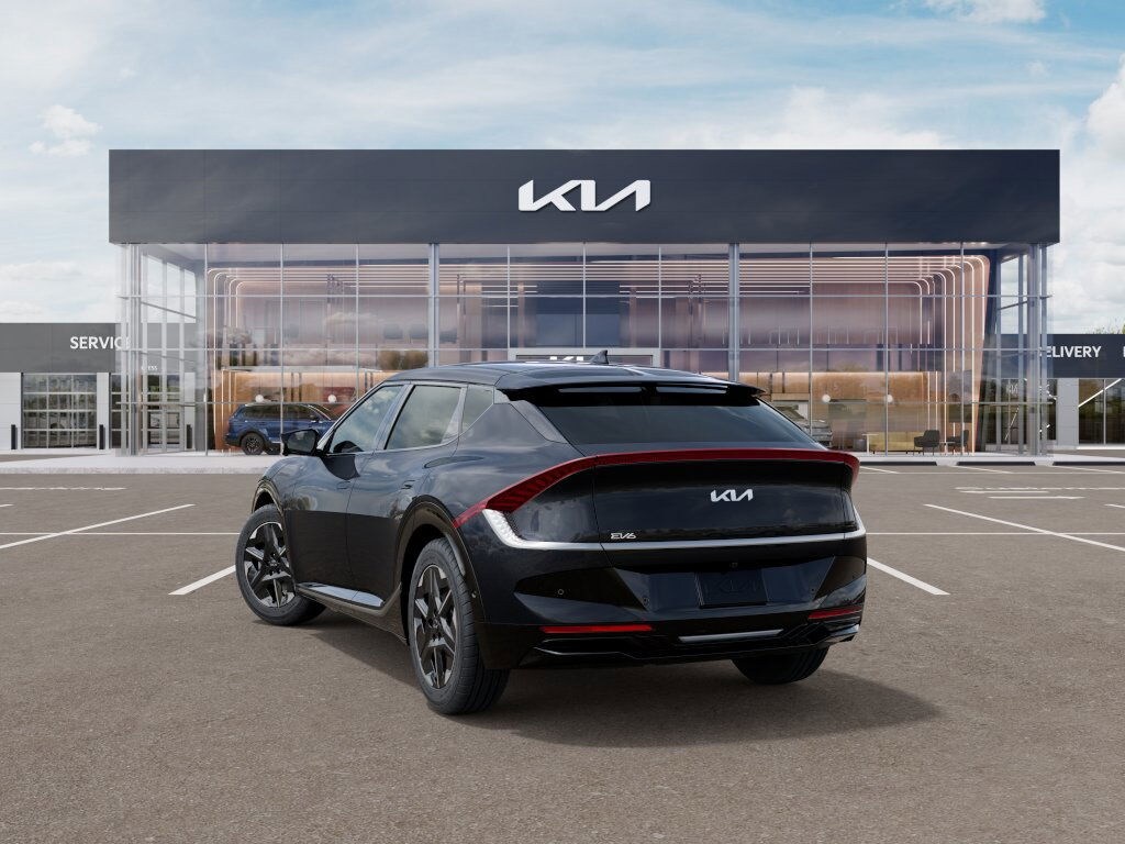 Vehicle image 9 of 27