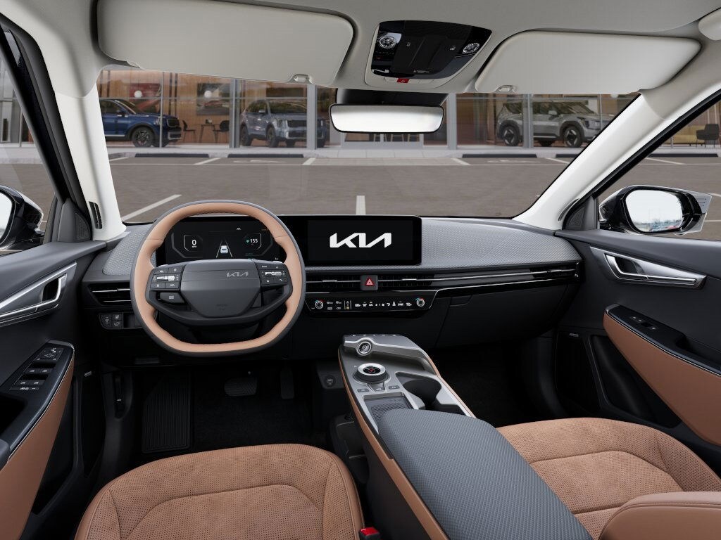 Vehicle image 14 of 27