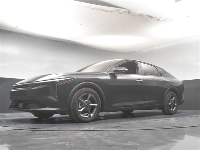 Vehicle image 17 of 47