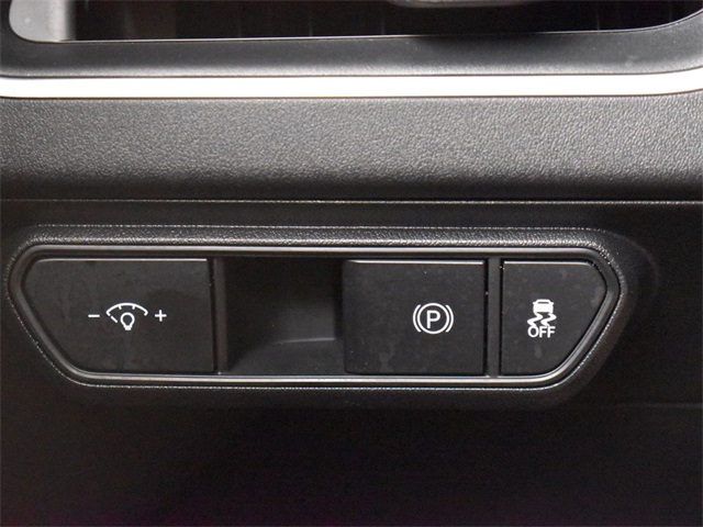 Vehicle image 39 of 47