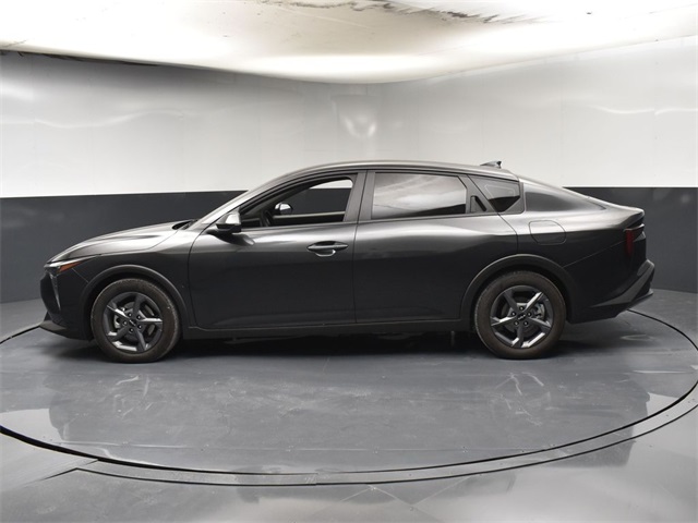 Vehicle image 25 of 47