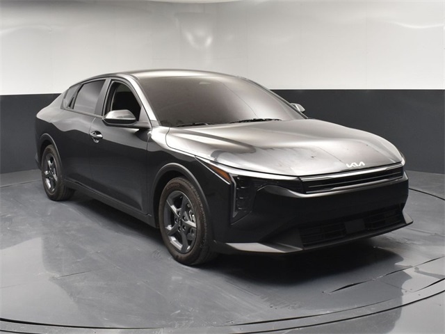 Vehicle image 8 of 47