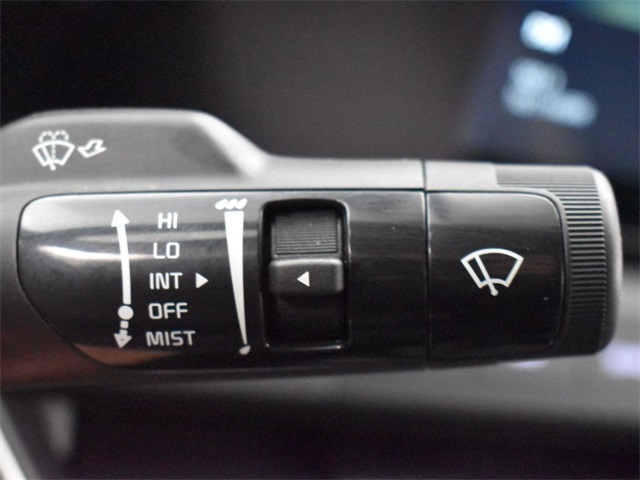 Vehicle image 44 of 47