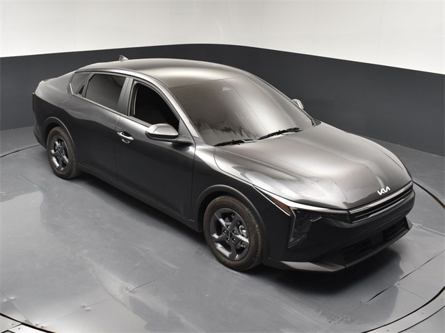 Vehicle image 6 of 47