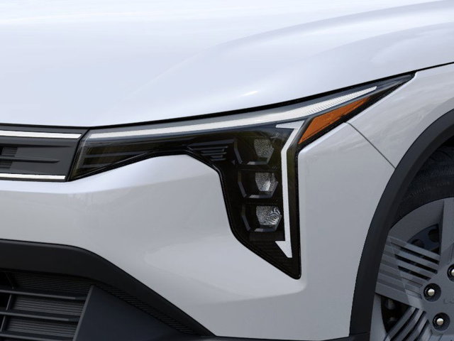 Vehicle image 11 of 27