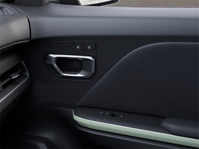 Vehicle image 25 of 27