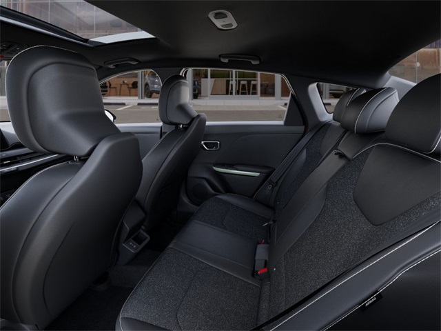 Vehicle image 18 of 27