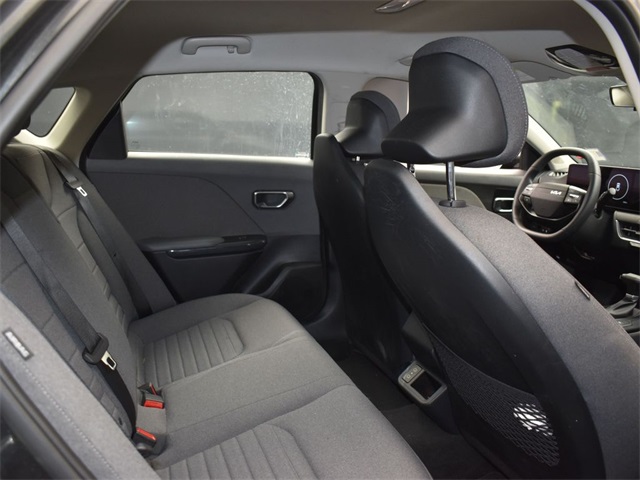 Vehicle image 29 of 49