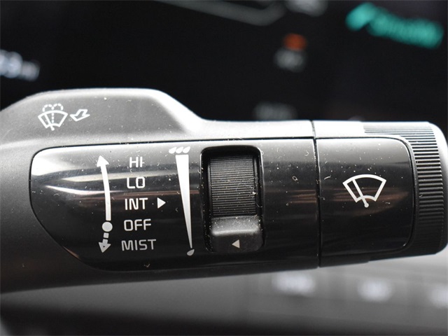 Vehicle image 47 of 49