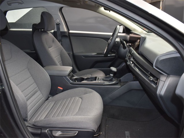 Vehicle image 31 of 49