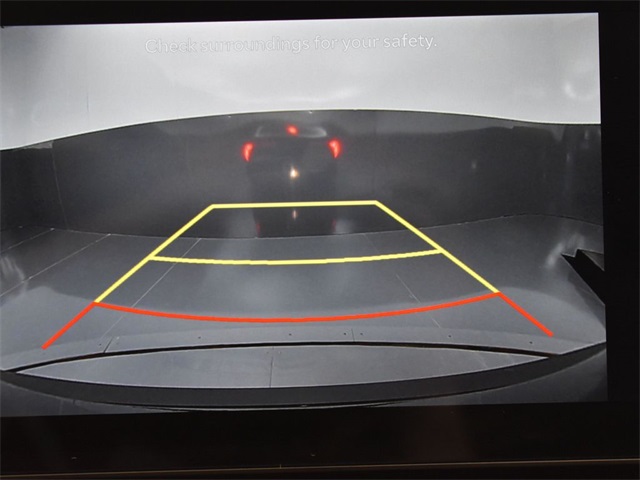 Vehicle image 41 of 49
