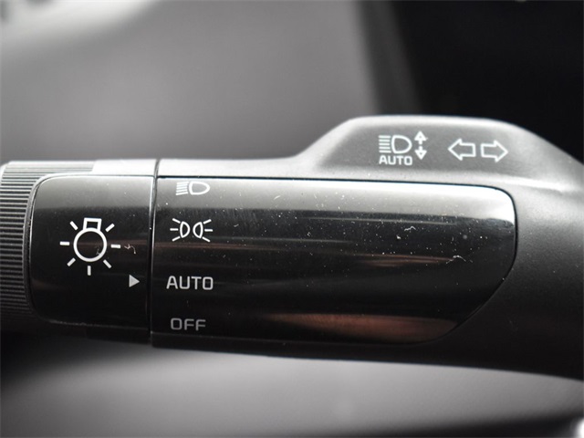 Vehicle image 46 of 49
