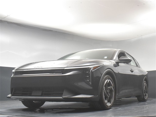 Vehicle image 4 of 49