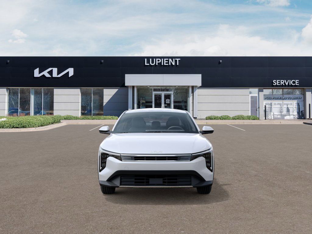 2025 Kia K4 EX Image 3 of 36