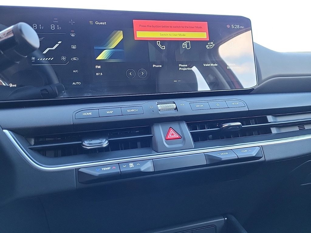 Vehicle image 8 of 28