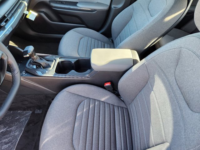 Vehicle image 9 of 21