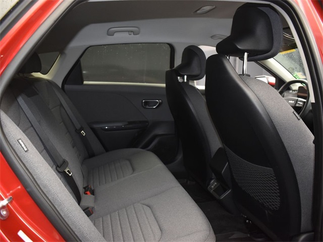 Vehicle image 29 of 48