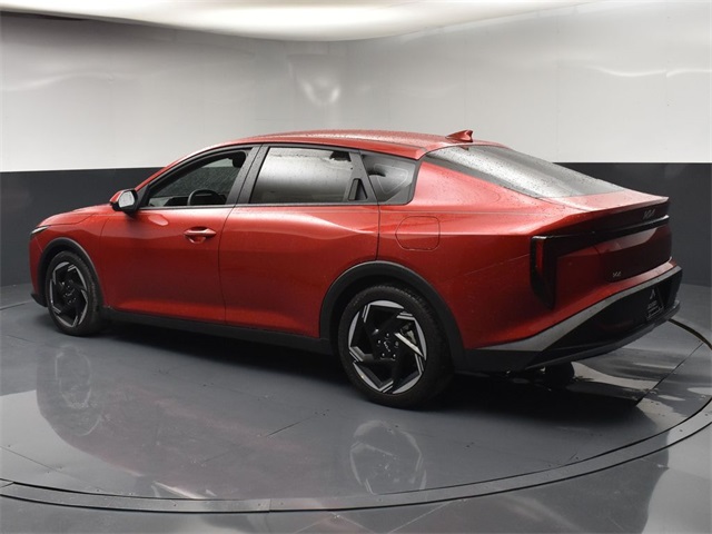 Vehicle image 17 of 48