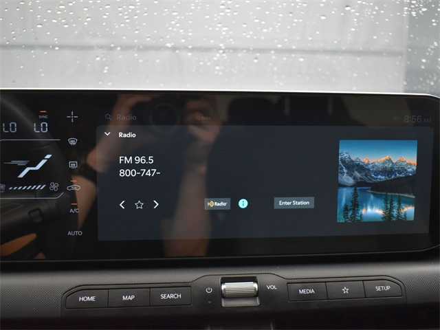 Vehicle image 36 of 48