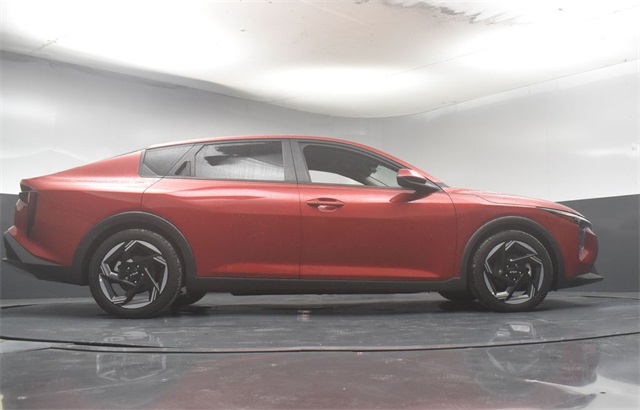 Vehicle image 9 of 48