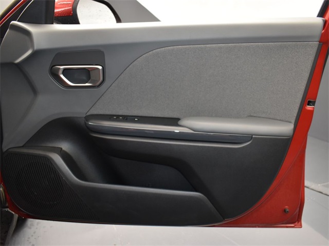 Vehicle image 31 of 48