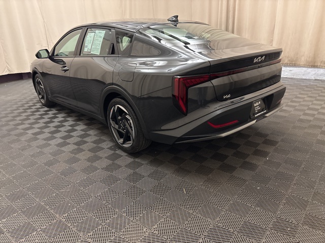 Vehicle image 8 of 23