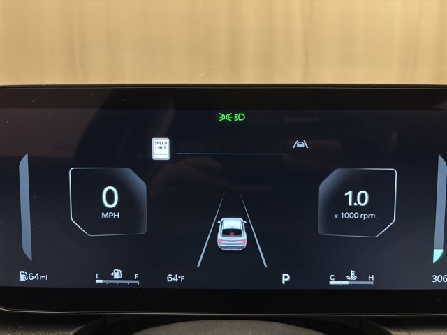 Vehicle image 14 of 23