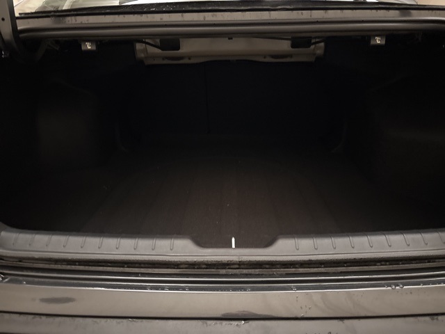 Vehicle image 9 of 23