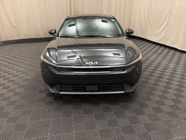 Vehicle image 3 of 23