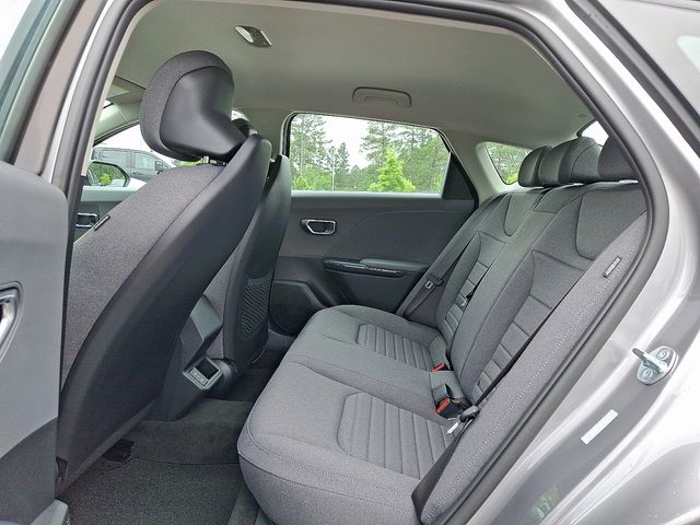 Vehicle image 8 of 21
