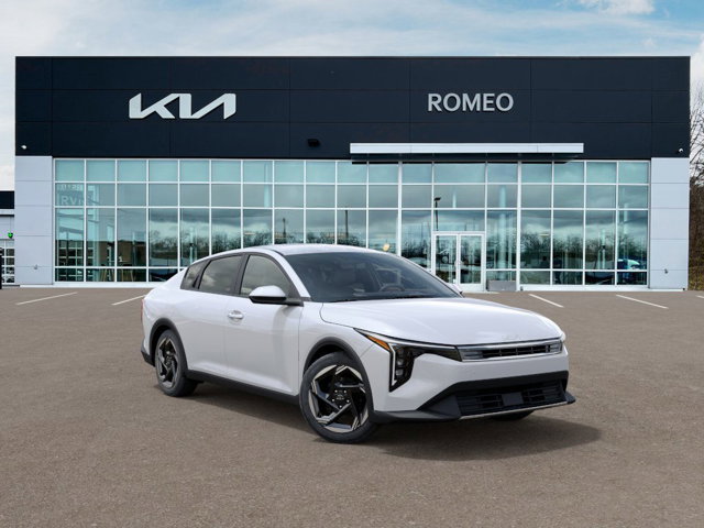 Vehicle image 8 of 27