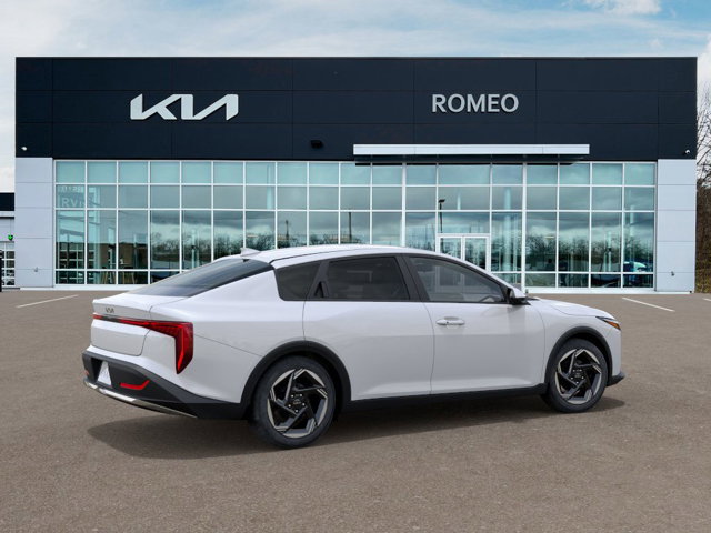 Vehicle image 6 of 27