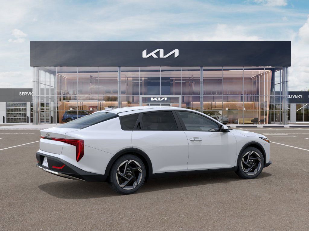 Vehicle image 6 of 27