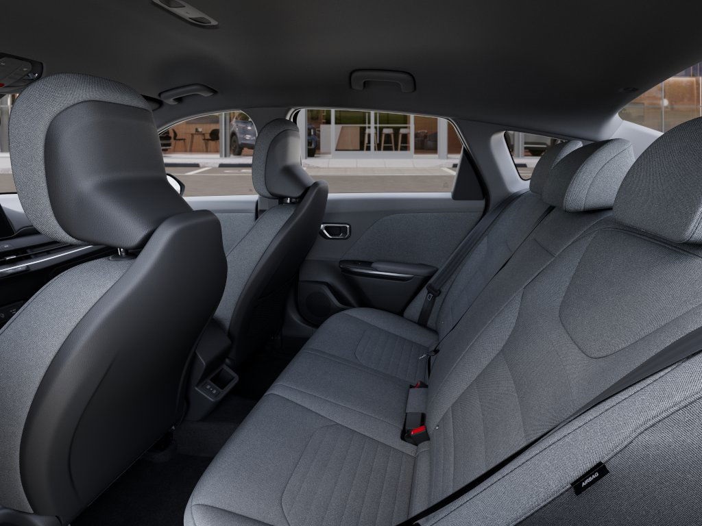 2025 Kia K4 EX Image 13 of 27