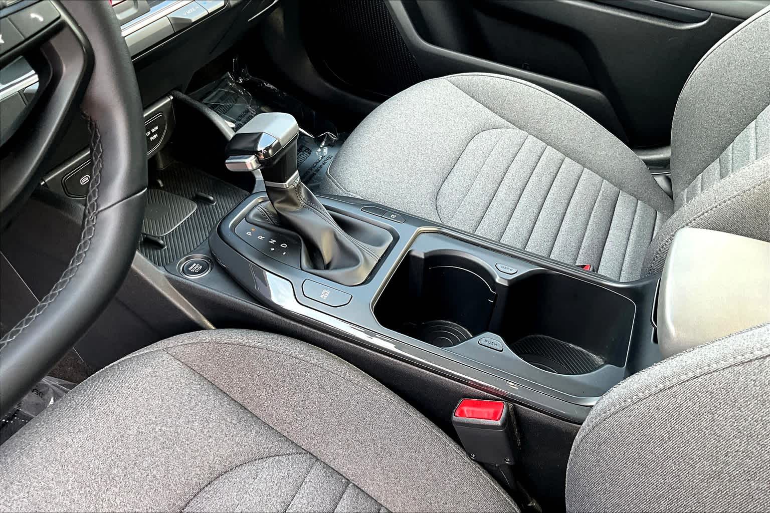 Vehicle image 20 of 34