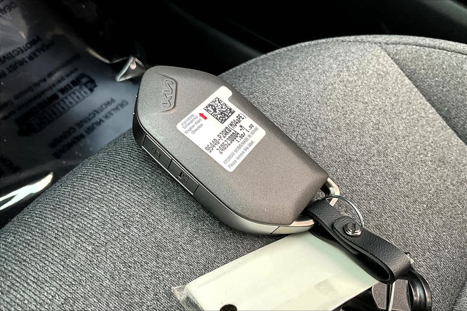 Vehicle image 16 of 34