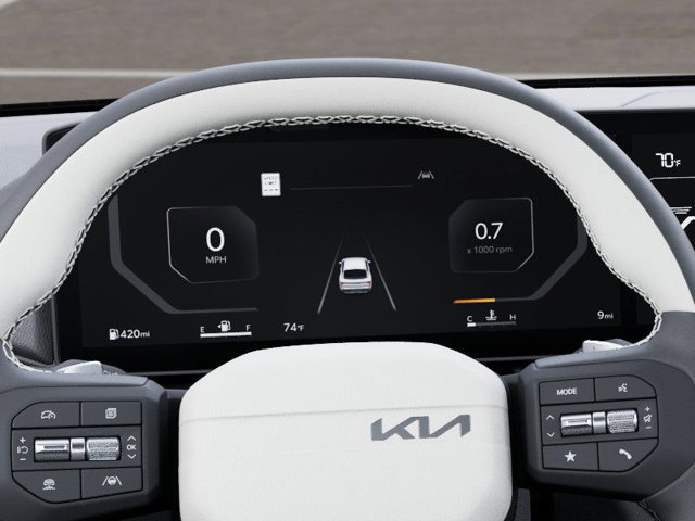 Vehicle image 21 of 27