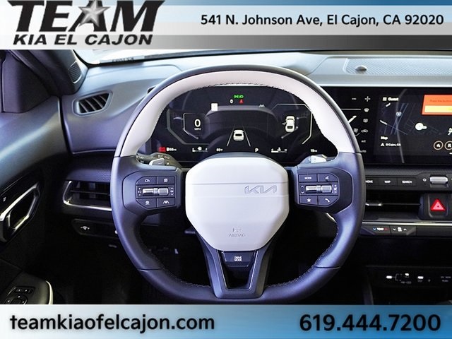 2025 Kia K4 GT-Line Image 24 of 41