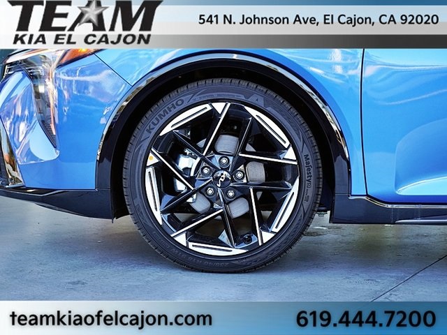 2025 Kia K4 GT-Line Image 9 of 41