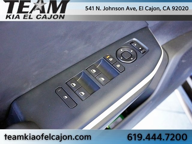 2025 Kia K4 GT-Line Image 19 of 41