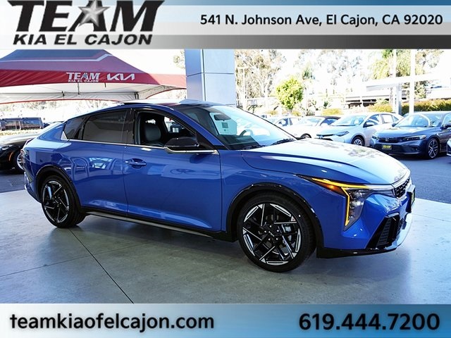 2025 Kia K4 GT-Line Image 5 of 41