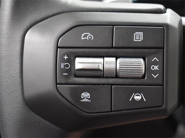 Vehicle image 41 of 50