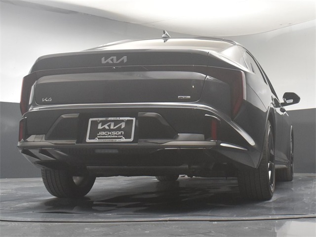 Vehicle image 17 of 50