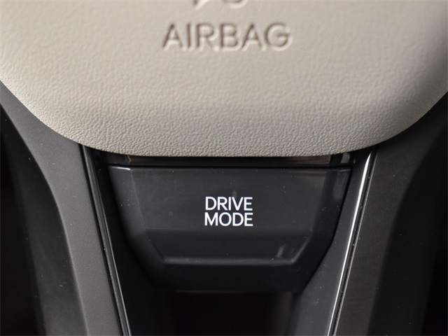 Vehicle image 42 of 50