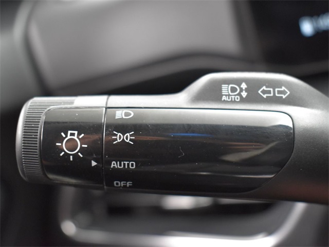 Vehicle image 44 of 50