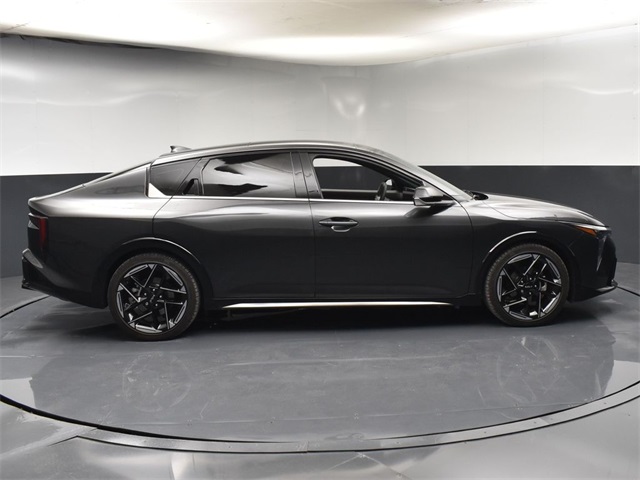 Vehicle image 11 of 50