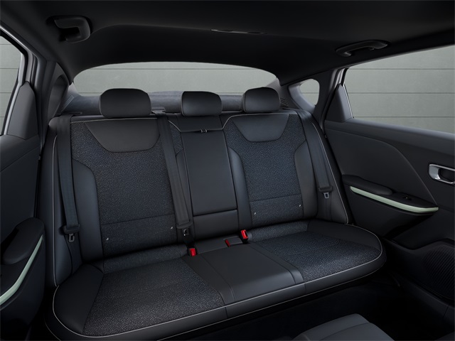 2025 Kia K4 GT-Line Image 14 of 27