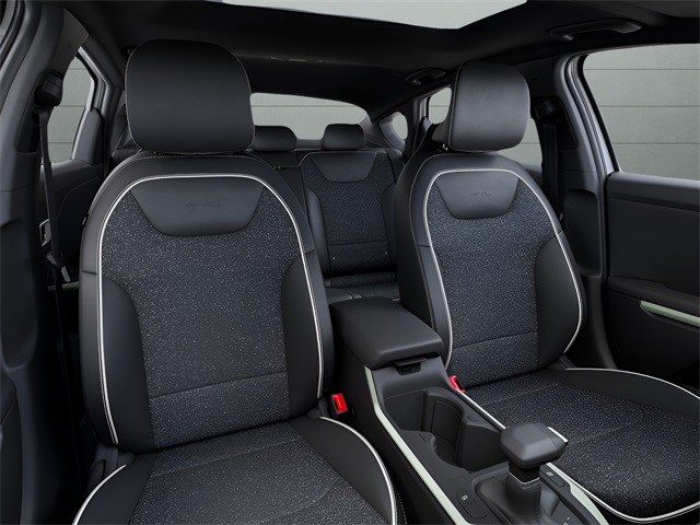 2025 Kia K4 GT-Line Image 12 of 27