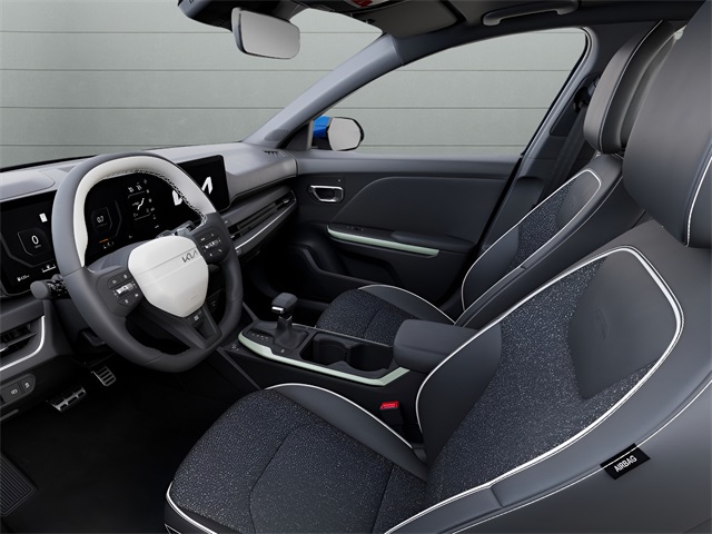 2025 Kia K4 GT-Line Image 18 of 27